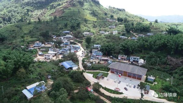 鎮(zhèn)康：紅色旅游帶“火”沿邊村寨
