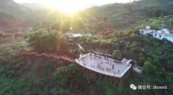 鎮(zhèn)康：把邊境小康村建設得有聲有色
